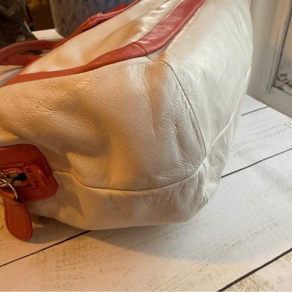 COACH | Cricket Leather Satchel, White with Coral Trim (2009) #13602 - Picture 12 of 17